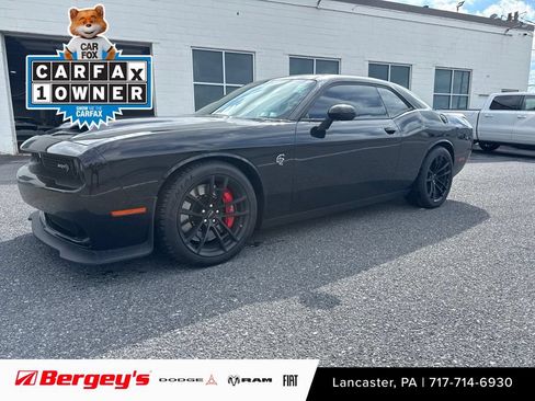 Used 2023 Dodge Challenger SRT Hellcat RWD image 1