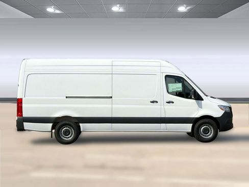 New 2026 Mercedes-Benz Sprinter 2500 image 7