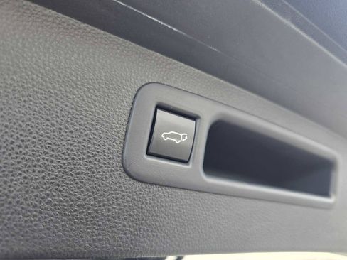 Used 2022 Toyota Highlander XLE image 20