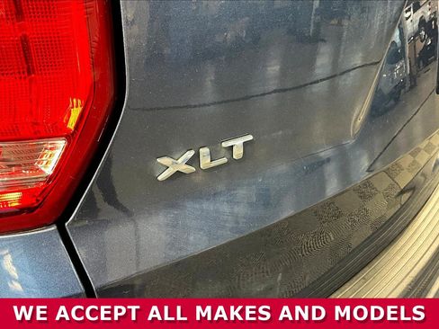 Used 2019 Ford Explorer XLT w/ Class III Trailer Tow Package AWD/4WD image 24