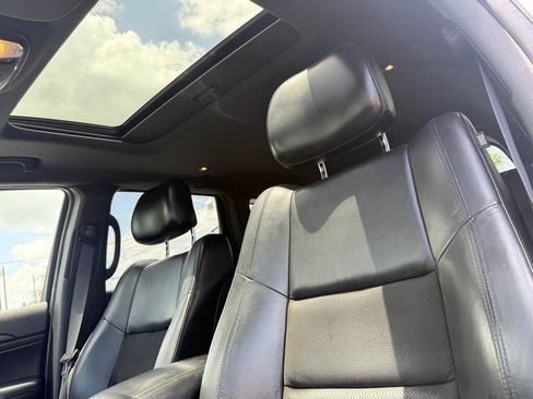 Used 2020 Jeep Grand Cherokee Altitude RWD image 13