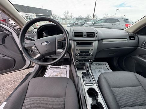 Used 2012 Ford Fusion SE image 12