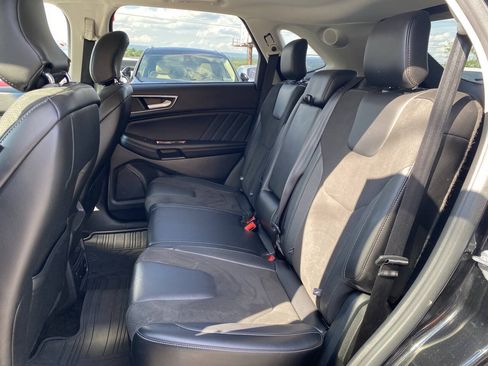 Used 2016 Ford Edge Sport w/ Equipment Group 401A AWD/4WD image 15