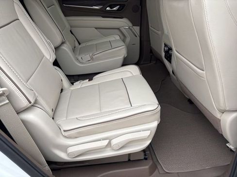 Used 2024 GMC Yukon Denali w/ Denali Reserve Package AWD/4WD image 22