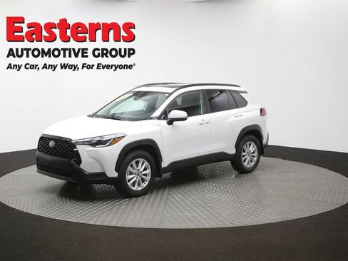 Used 2024 Toyota Corolla Cross LE w/ Moonroof Package AWD/4WD image 57