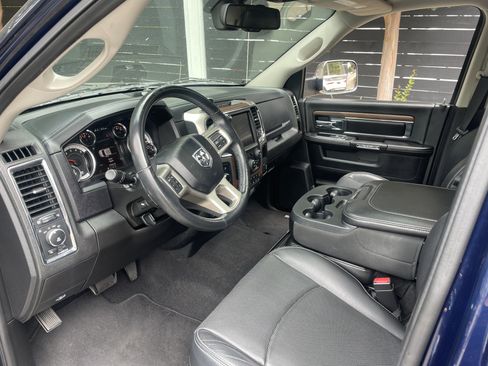 Used 2013 RAM 2500 Laramie w/ Convenience Group image 10