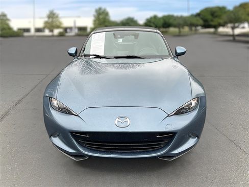 Used 2017 MAZDA MX-5 Miata Grand Touring image 2
