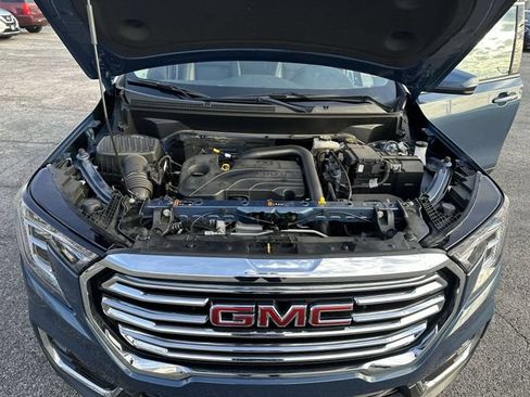 Used 2024 GMC Terrain SLT FWD image 19