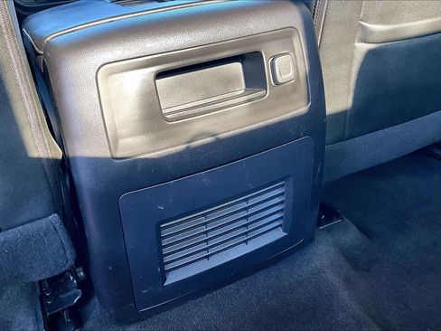 Used 2018 GMC Sierra 1500 SLT image 34