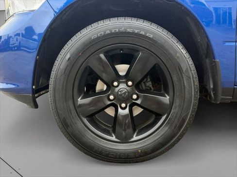 Certified 2019 RAM 1500 Express w/ Express Value Package AWD/4WD image 30