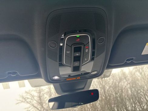 Used 2023 Audi RS Q8 w/ Black Optic Package image 4