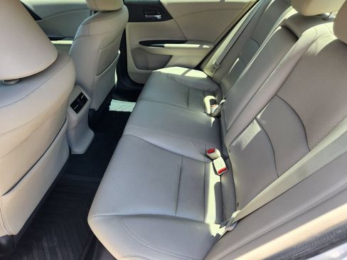 Used 2016 Honda Accord EX-L image 13