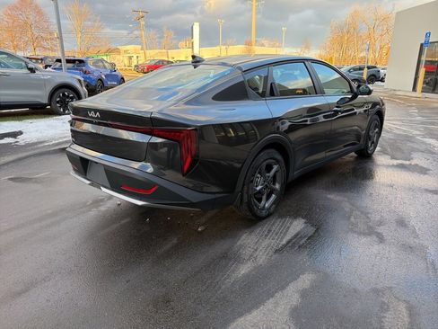 New 2025 Kia K4 LXS image 6