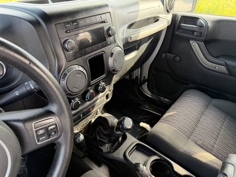 Used 2012 Jeep Wrangler Sport AWD/4WD image 11