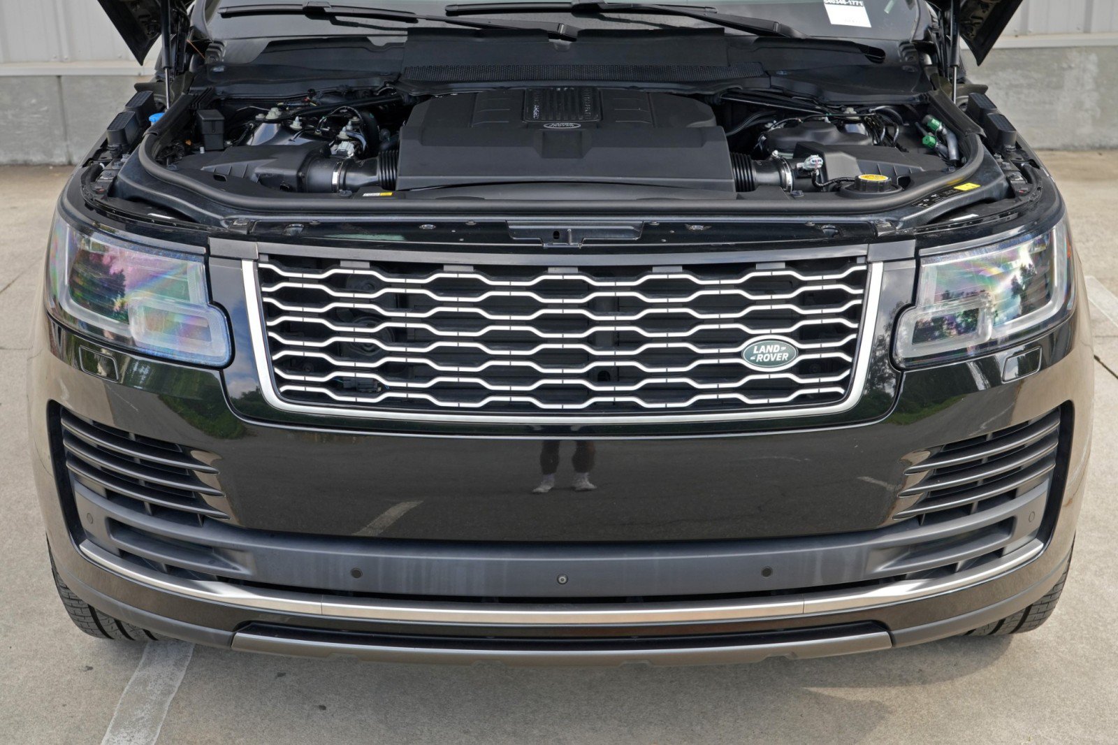 Used 2019 Land Rover Range Rover Supercharged AWD/4WD image 8