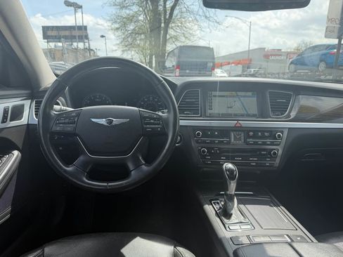 Used 2017 Genesis G80 3.8 image 17