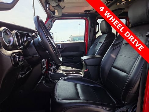 Used 2020 Jeep Wrangler Unlimited Sahara image 15