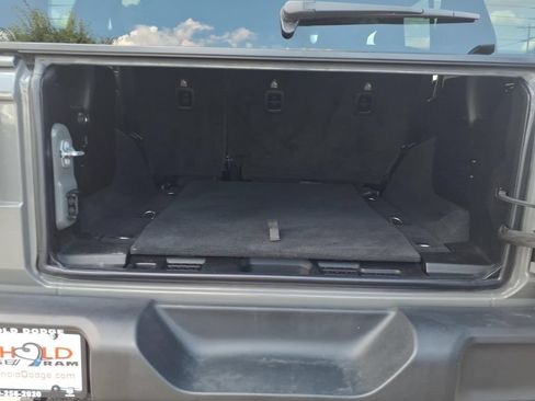 Used 2019 Jeep Wrangler Unlimited Sport S AWD/4WD image 18