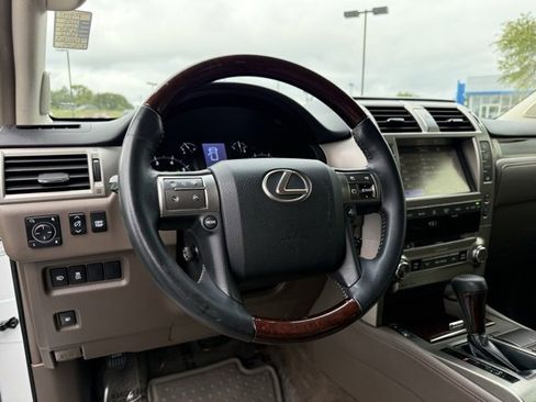 Used 2015 Lexus GX 460 460 image 19