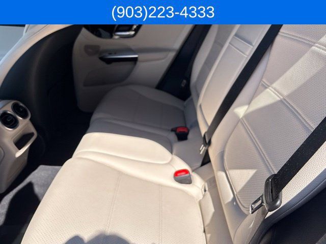 Used 2023 Mercedes-Benz GLC 300 4MATIC image 40