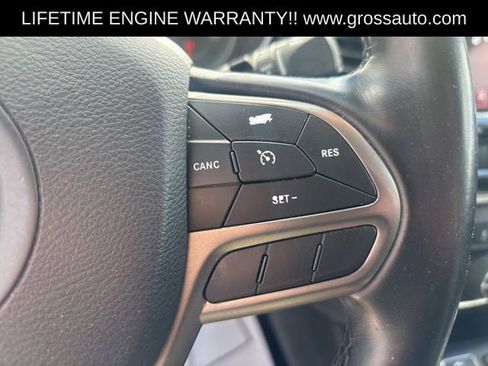 Used 2020 Jeep Cherokee Limited AWD/4WD image 14