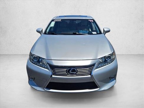 Used 2014 Lexus ES 350 w/ Premium Package FWD image 2
