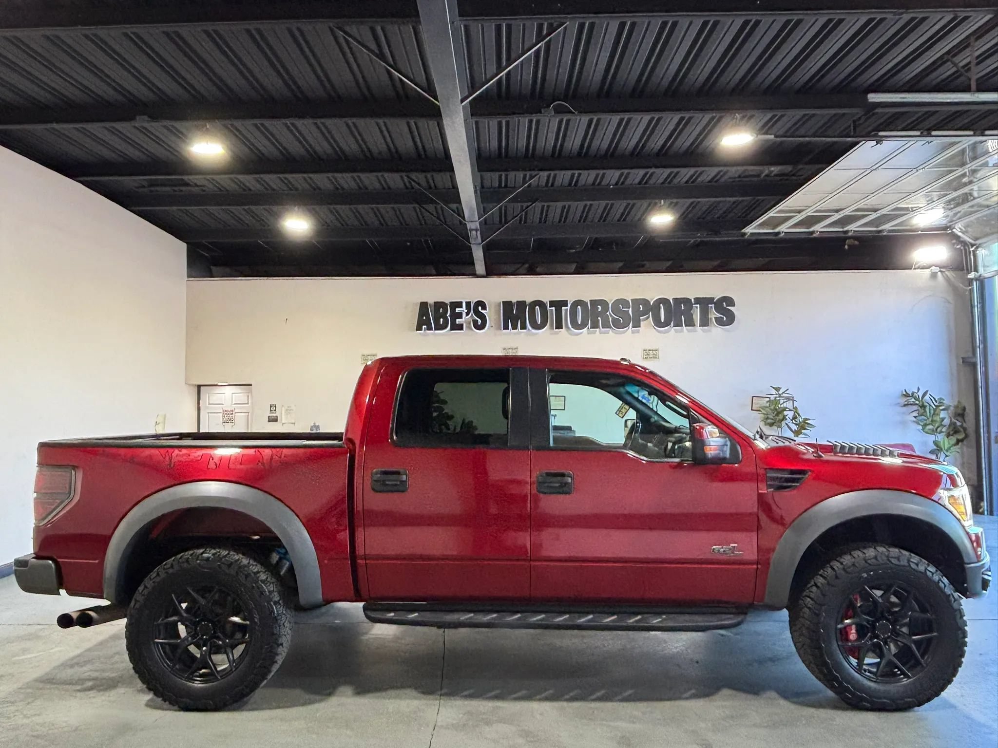 Used 2014 Ford F150 Raptor w/ Equipment Group 801A Luxury AWD/4WD image 4