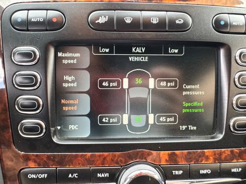 Used 2009 Bentley Continental GTC image 33