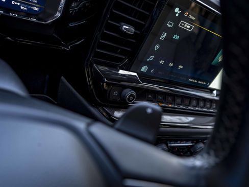 Used 2024 Chevrolet Silverado 1500 ZR2 w/ Technology Package image 26