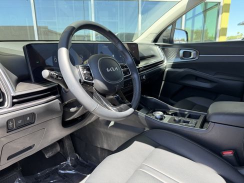 Used 2025 Kia Sorento EX FWD image 32
