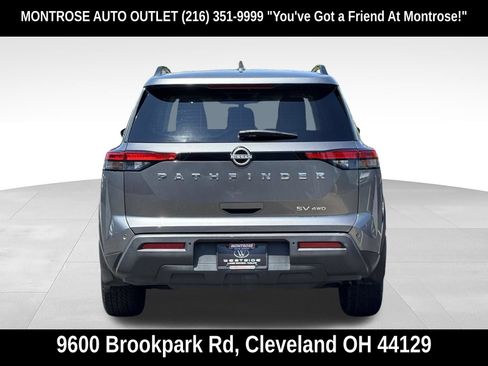 Used 2023 Nissan Pathfinder SV AWD/4WD image 6