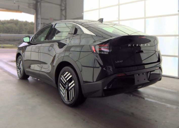 Certified 2026 Nissan Leaf SV+ FWD image 3
