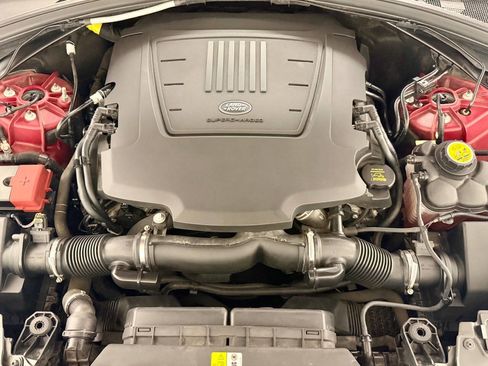 Used 2018 Land Rover Range Rover Velar R-Dynamic SE image 20