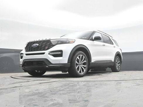 Used 2020 Ford Explorer ST w/ Premium Technology Package AWD/4WD image 26