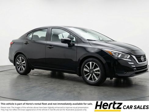 Used 2025 Nissan Versa SV image 1