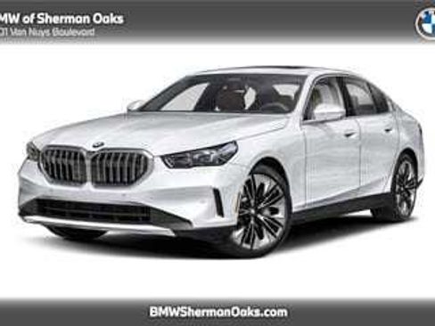 Used 2024 BMW 540i xDrive w/ Executive Package image 1