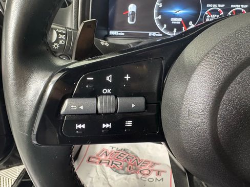 Used 2023 Nissan Z w/ Floor Mat Package (L93) RWD image 14