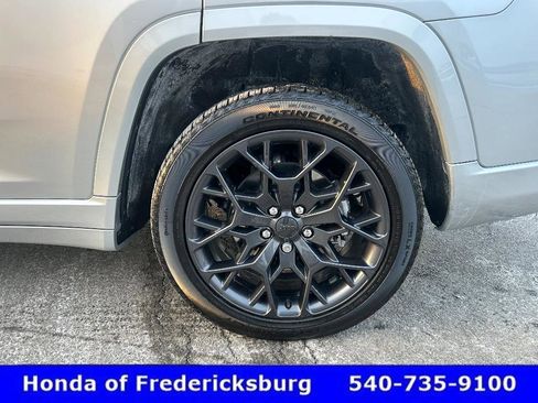 Used 2025 Jeep Grand Cherokee L Summit image 15