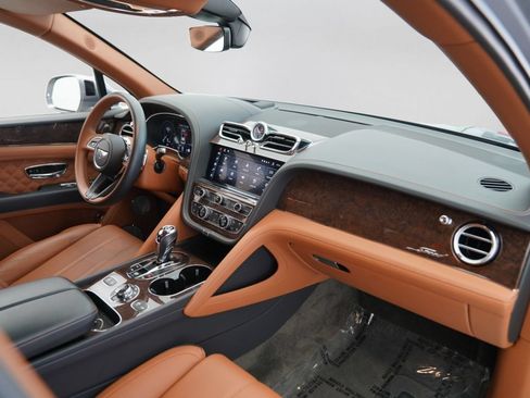 Used 2022 Bentley Bentayga Speed AWD/4WD image 43