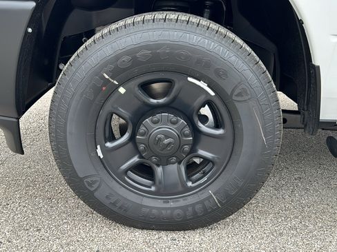 New 2026 RAM 3500 Tradesman AWD/4WD image 9
