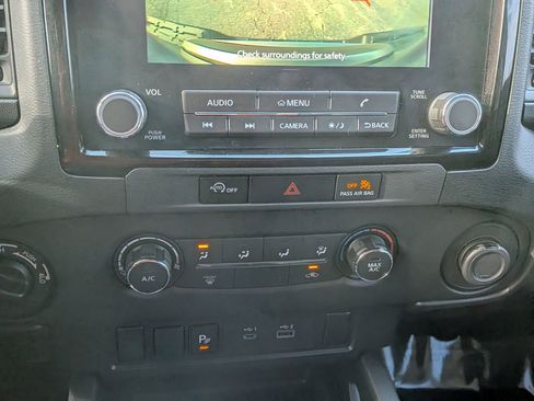 Used 2024 Nissan Frontier S w/ Technology Package image 29