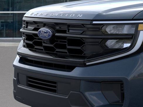 New 2025 Ford Expedition Max Active image 18