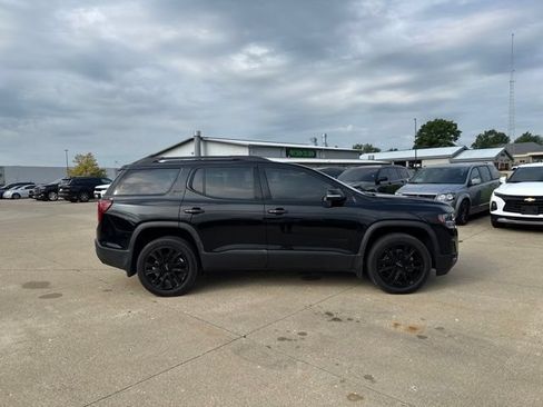 Used 2023 GMC Acadia SLT w/ Elevation Edition FWD image 8
