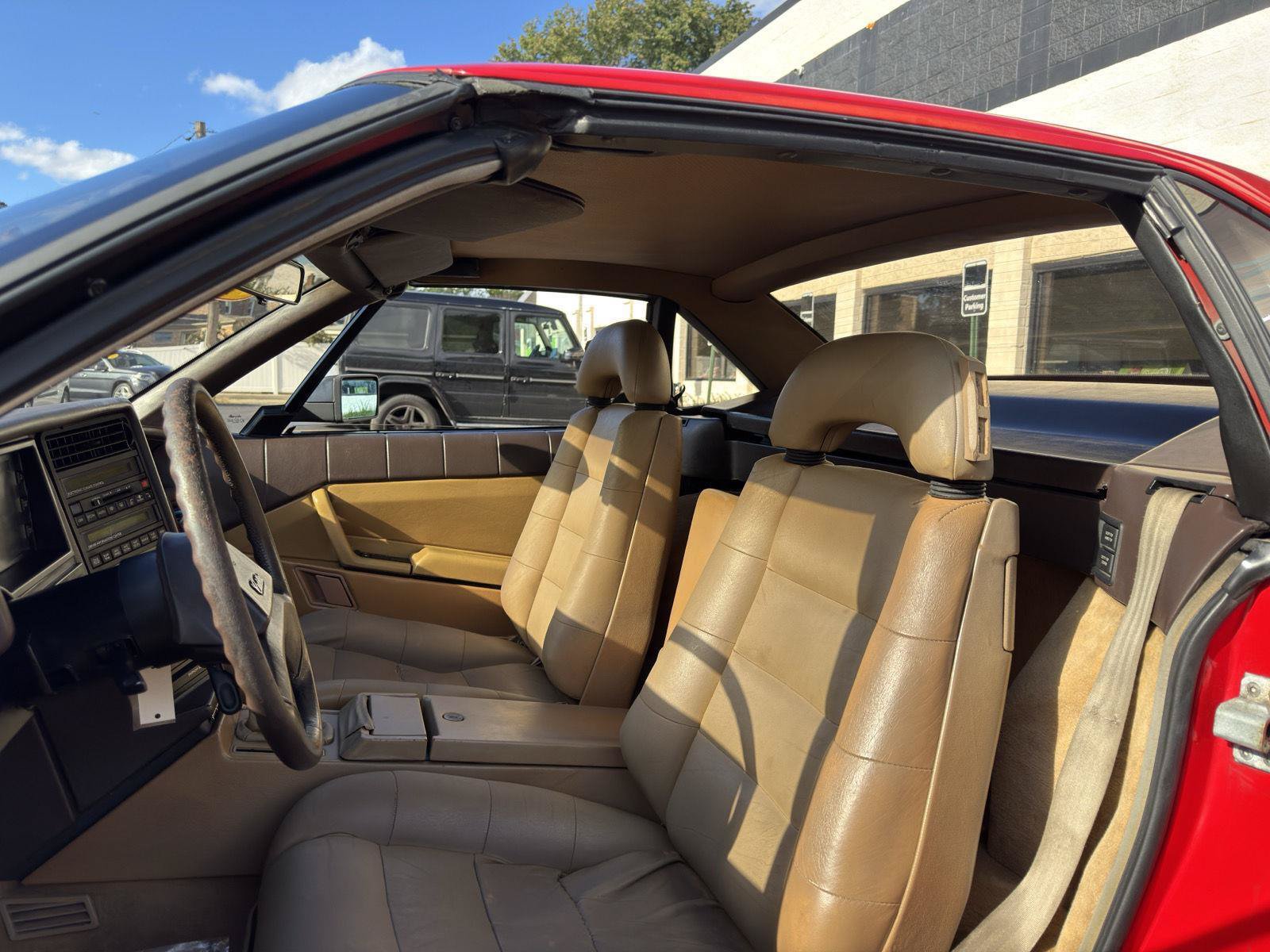Used 1988 Cadillac Allante FWD image 18