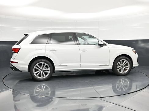 Used 2025 Audi Q7 3.0T Premium Plus AWD/4WD image 2