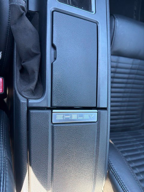 Used 2010 Ford Mustang Shelby GT500 RWD image 28