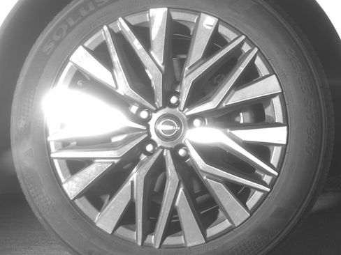 Used 2025 Nissan Altima 2.5 SV image 13