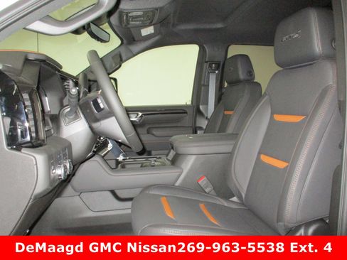 New 2025 GMC Sierra 2500 AT4 w/ Technology Package image 16