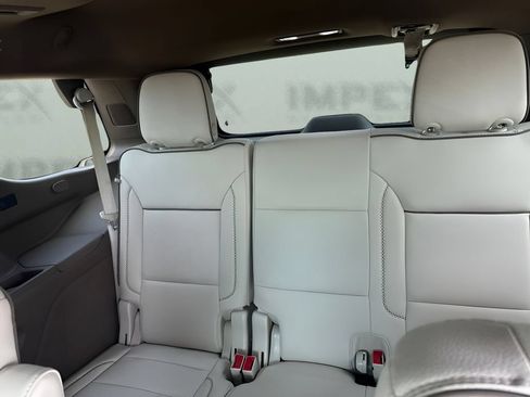 Used 2025 GMC Yukon Denali w/ Denali Reserve Package AWD/4WD image 14