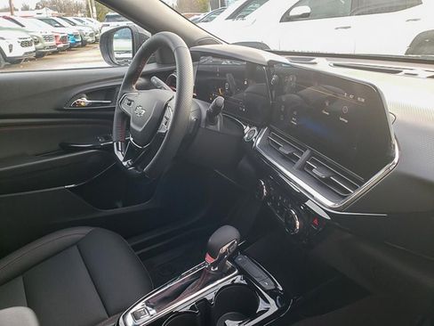 New 2026 Chevrolet Trax RS w/ Driver Confidence Package image 32